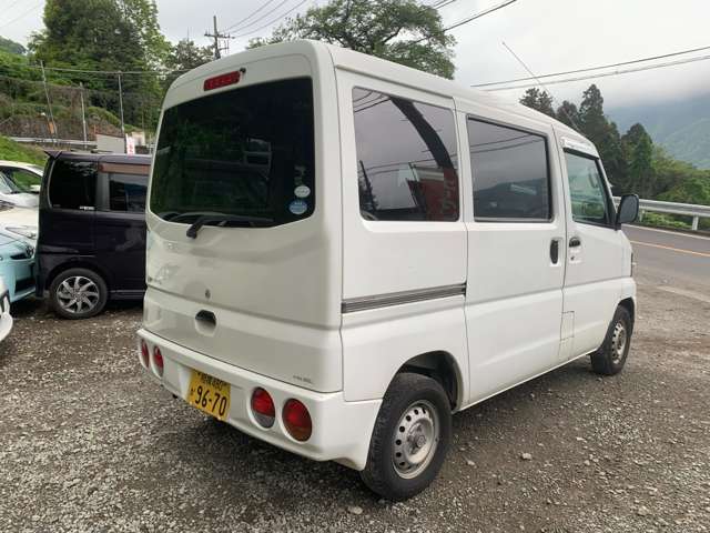 Mitsubishi Minicab Van 9