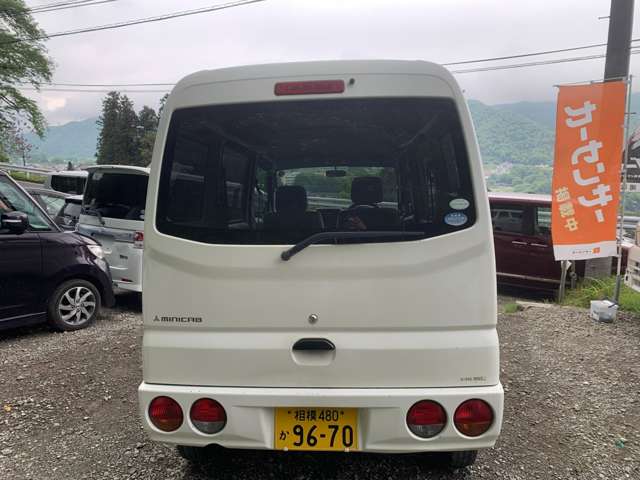 Mitsubishi Minicab Van 10