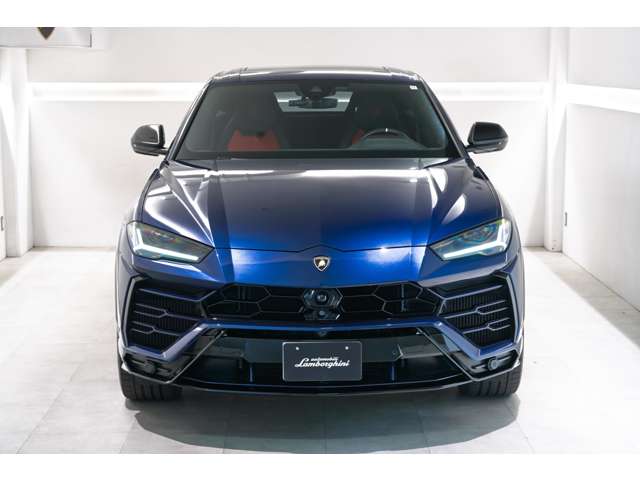 Lamborghini ウルス 3