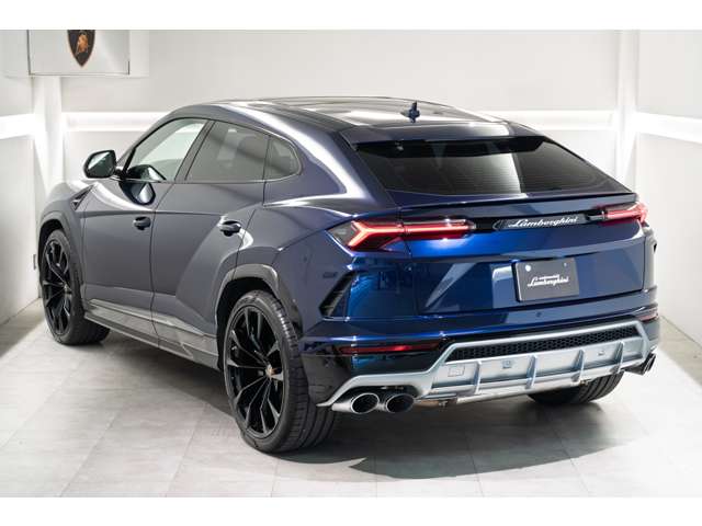 Lamborghini ウルス 8