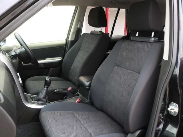 Suzuki Escudo 6