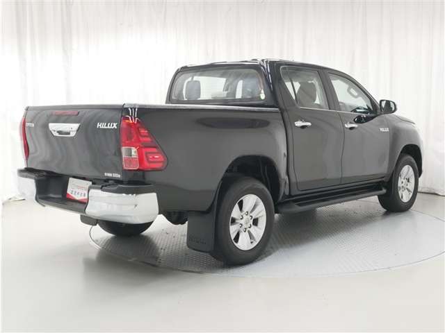Toyota Hilux 3