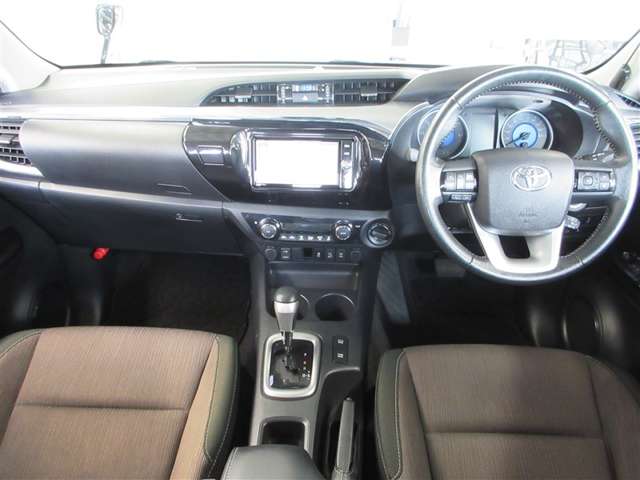 Toyota Hilux 9