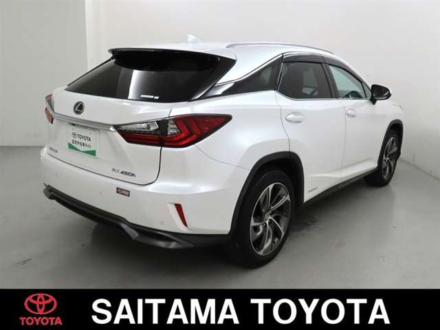 Lexus RX 9