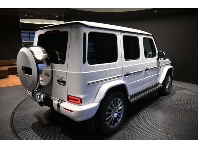 Mercedes-Benz G-Class 4