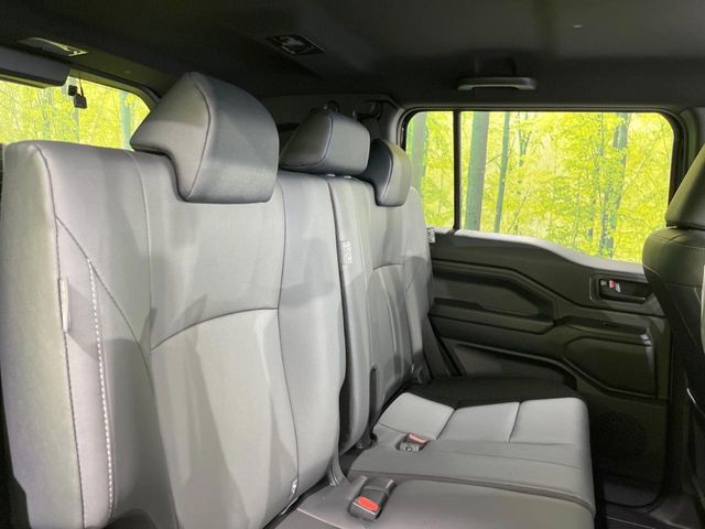 Toyota Land Cruiser FJ 9
