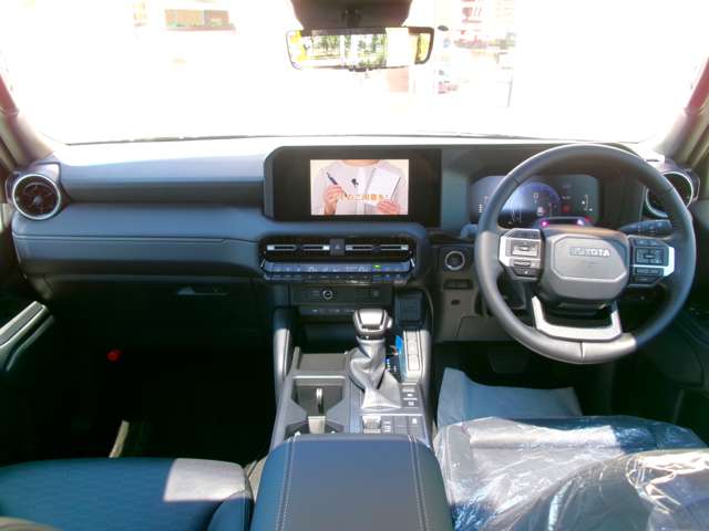 Toyota Land Cruiser 250 11