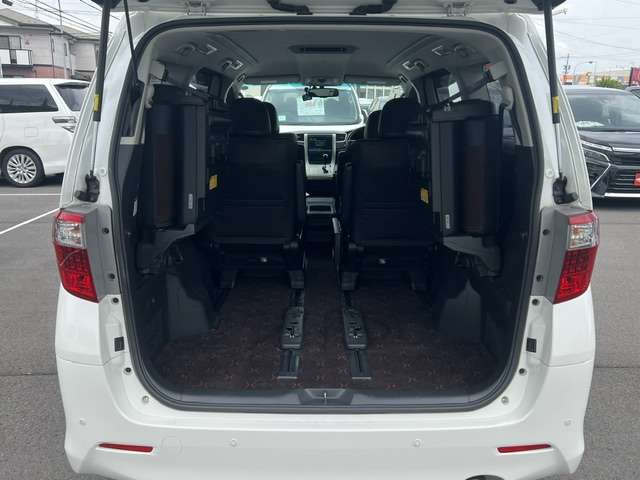 Toyota Alphard 11