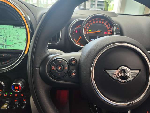 MINI Crossover 12