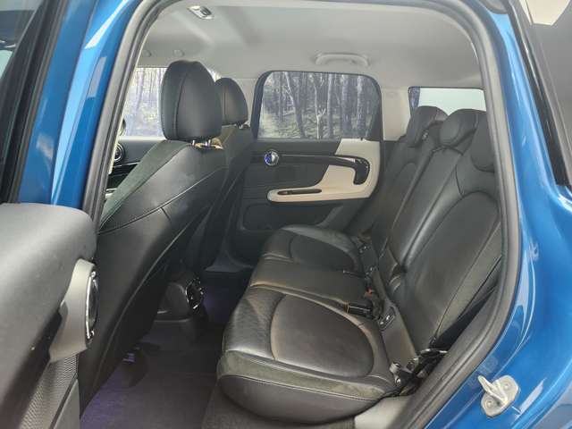MINI Crossover 6