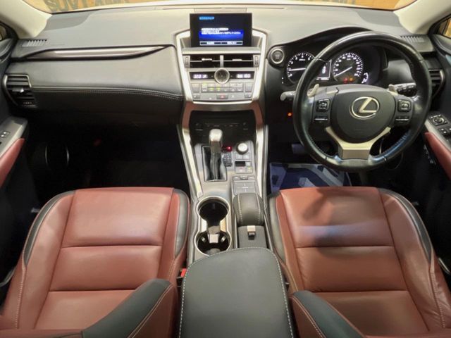 Lexus NX 2