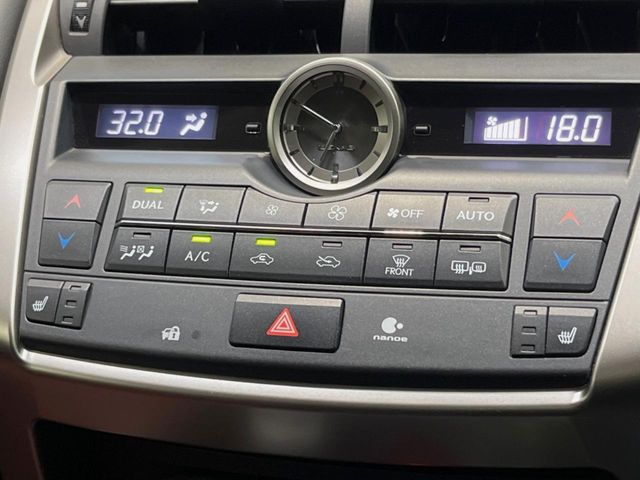Lexus NX 7