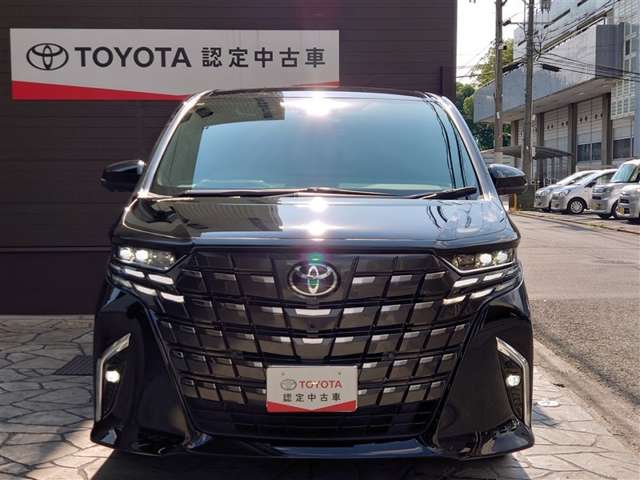 Toyota Alphard 6