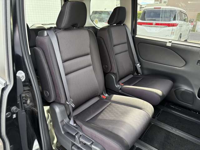Nissan Serena 7