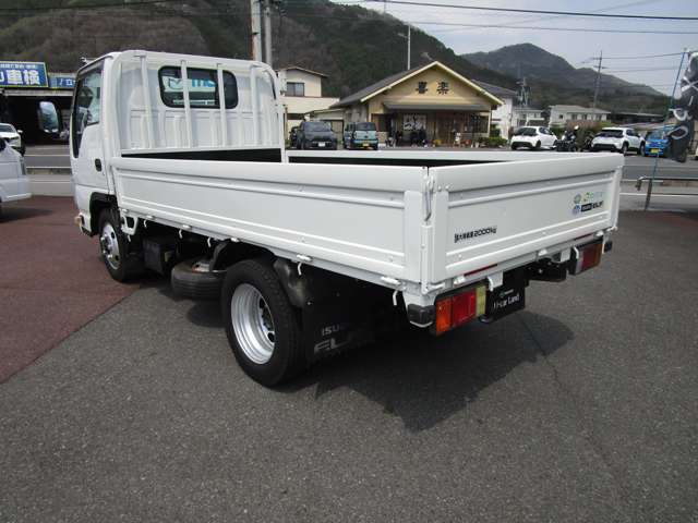 Isuzu Elf 7