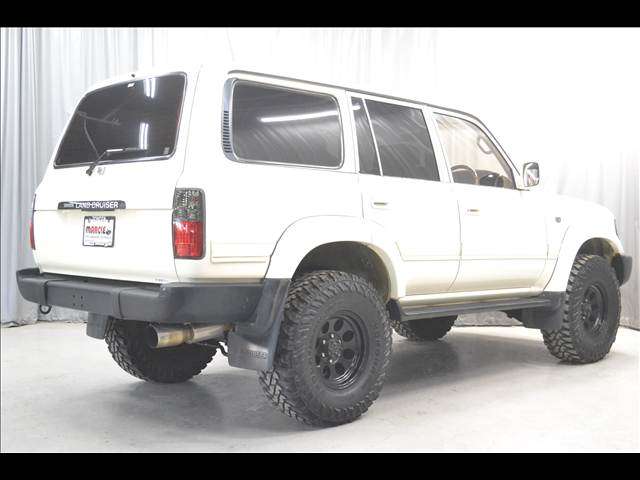 Toyota Land Cruiser 80 12