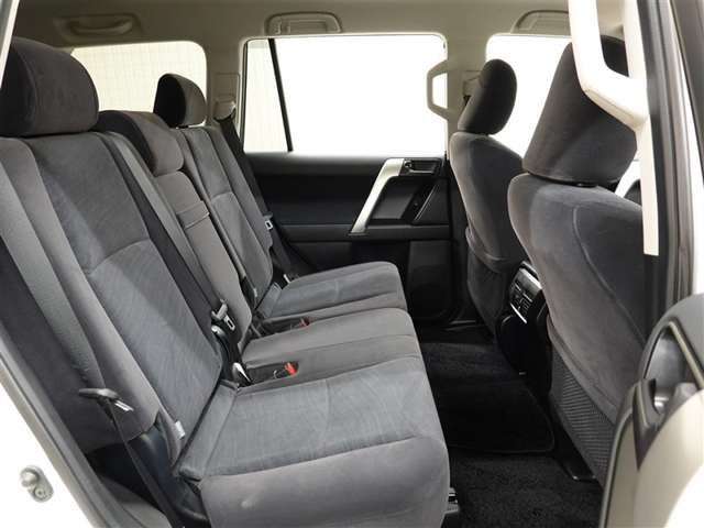 Toyota Land Cruiser Prado 9