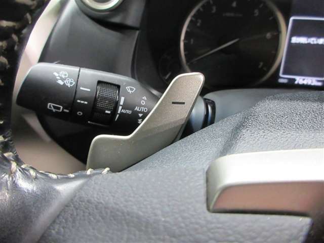 Lexus NX 9
