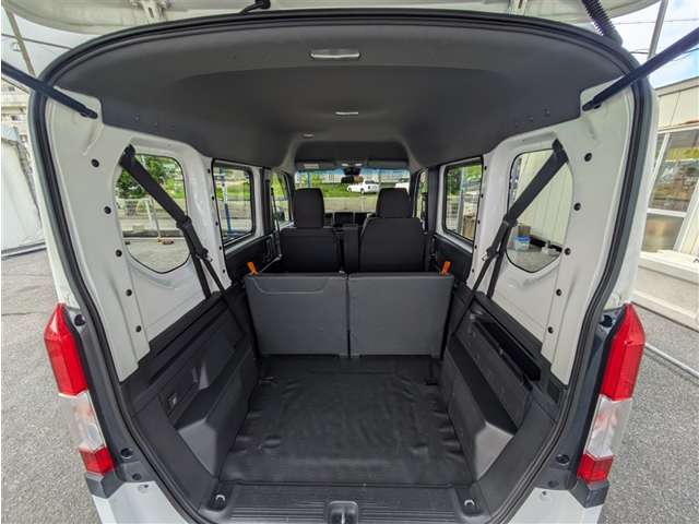 Honda N-VAN 11