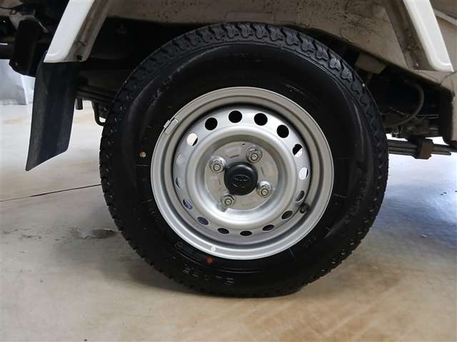 Toyota Pixis Truck 6
