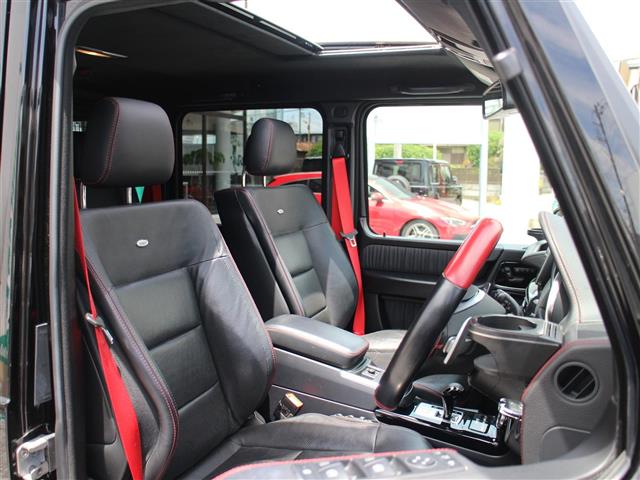 Mercedes-Benz G-Class 12