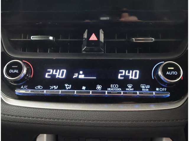 Toyota Corolla Cross 12