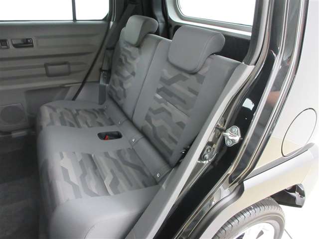 Daihatsu Taft 12