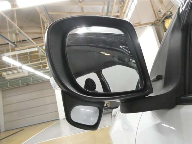 Daihatsu Rocky 8