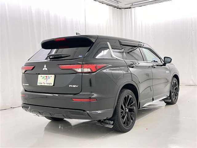 Mitsubishi Outlander 7