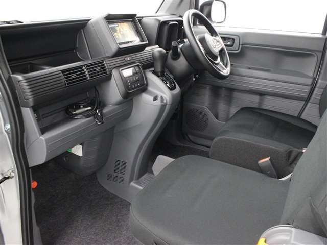 Honda N-VAN 11