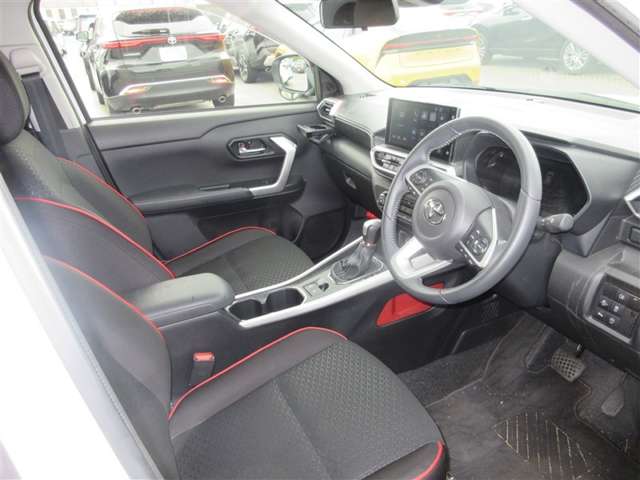 Toyota Raize 10