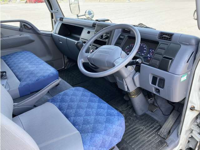 Mitsubishi Fuso Canter 2