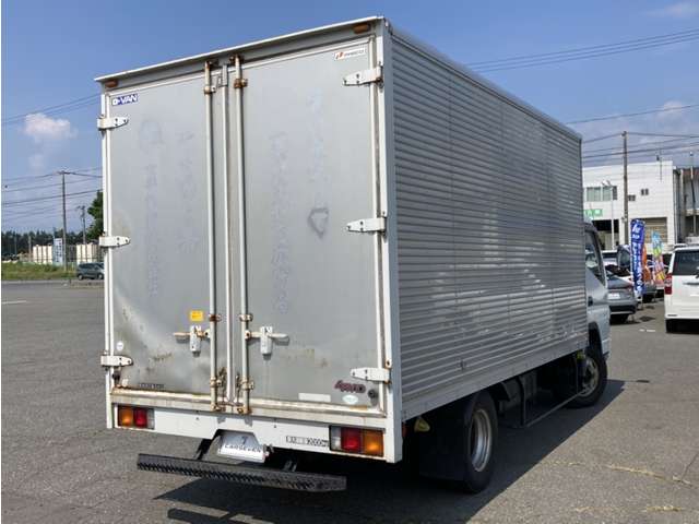 Mitsubishi Fuso Canter 7