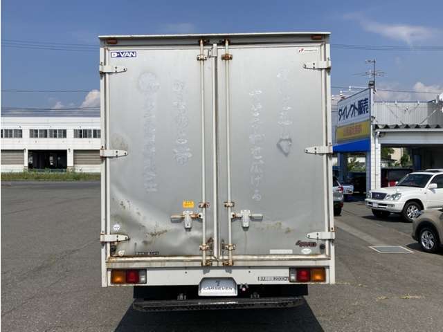 Mitsubishi Fuso Canter 8
