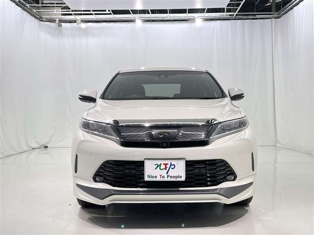 Toyota Harrier 4
