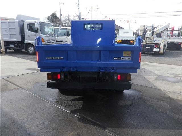 Isuzu Elf 6