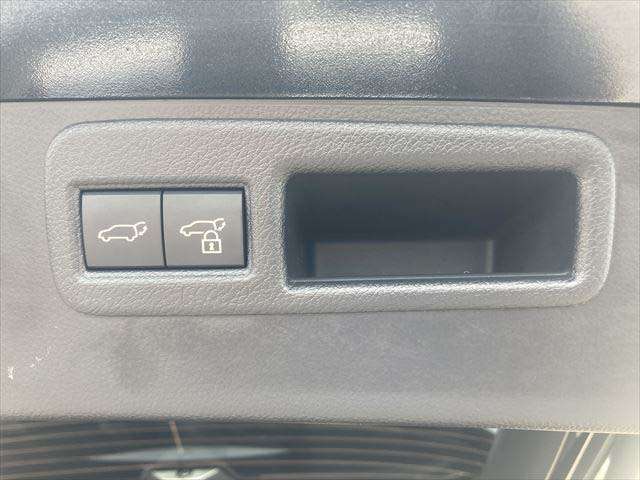 Toyota Harrier 11