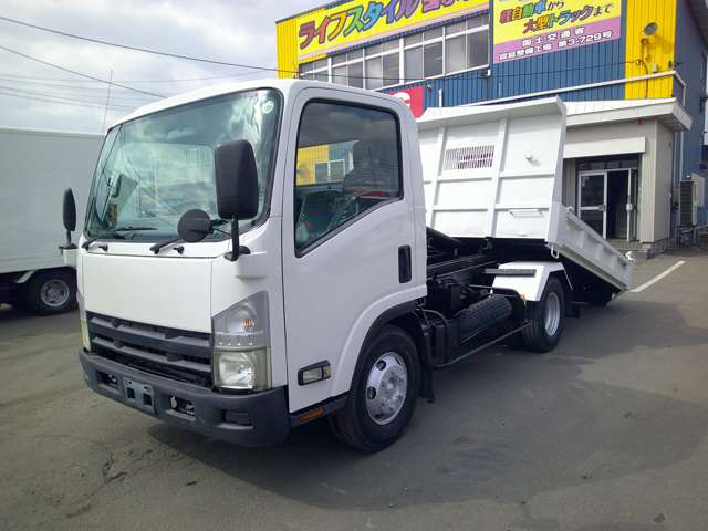 Isuzu Elf 3