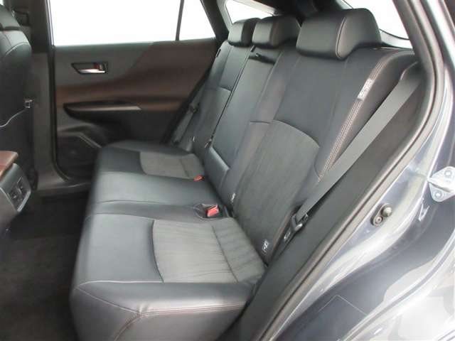 Toyota Harrier 11