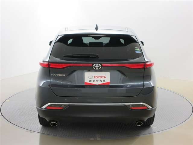 Toyota Harrier 4