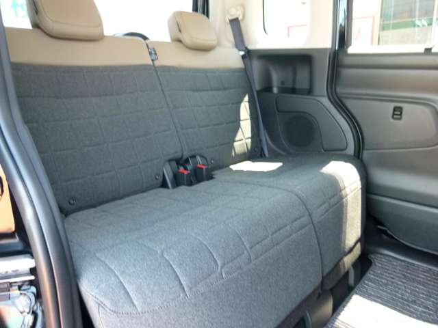 Mitsubishi Delica Mini 12