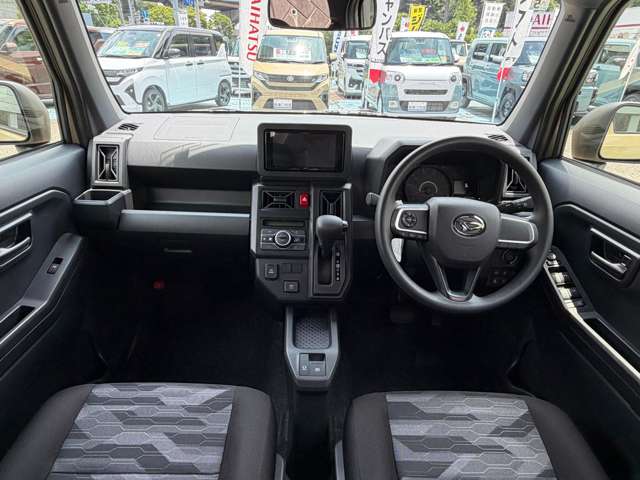 Daihatsu Taft 12