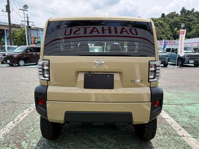 Daihatsu Taft 7