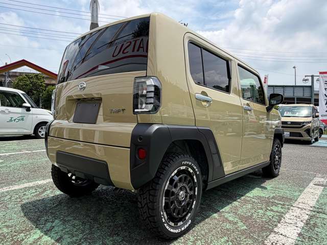 Daihatsu Taft 9