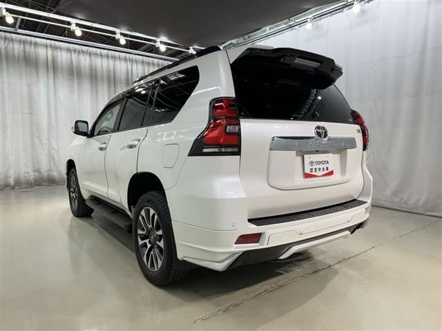 Toyota Land Cruiser Prado 7