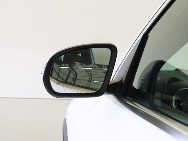 Mercedes-Benz GLA-Class 6
