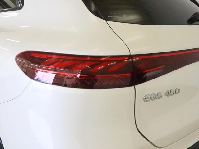 Mercedes-Benz EQS SUV 9