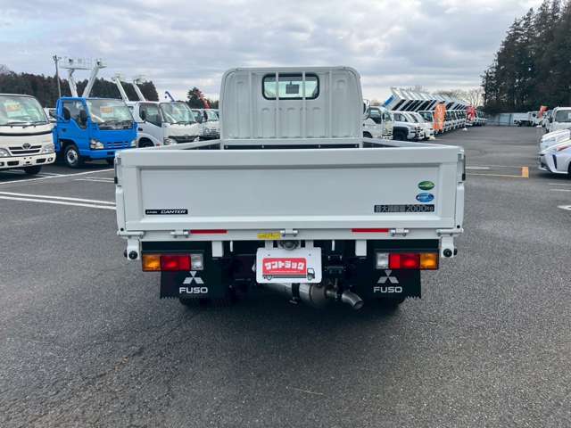 Mitsubishi Fuso Canter 6