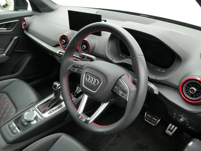 Audi SQ2 8