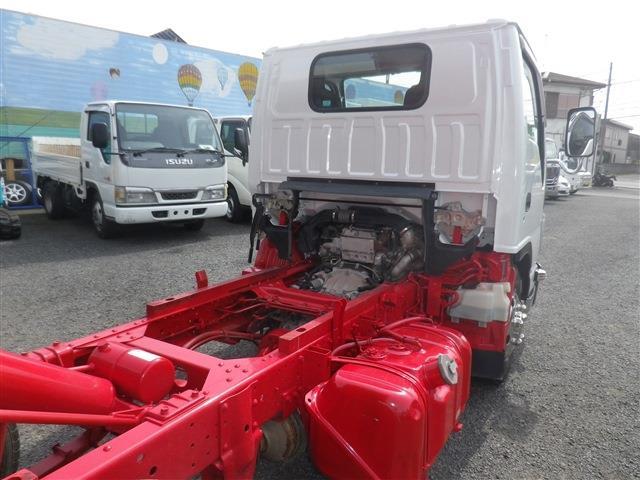Isuzu Elf 12